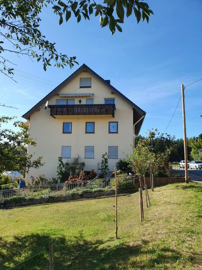 Chickenhill Blackforest, Grosse Ferienwohnung Im Schwarzwald Bad Wildbad Exterior foto
